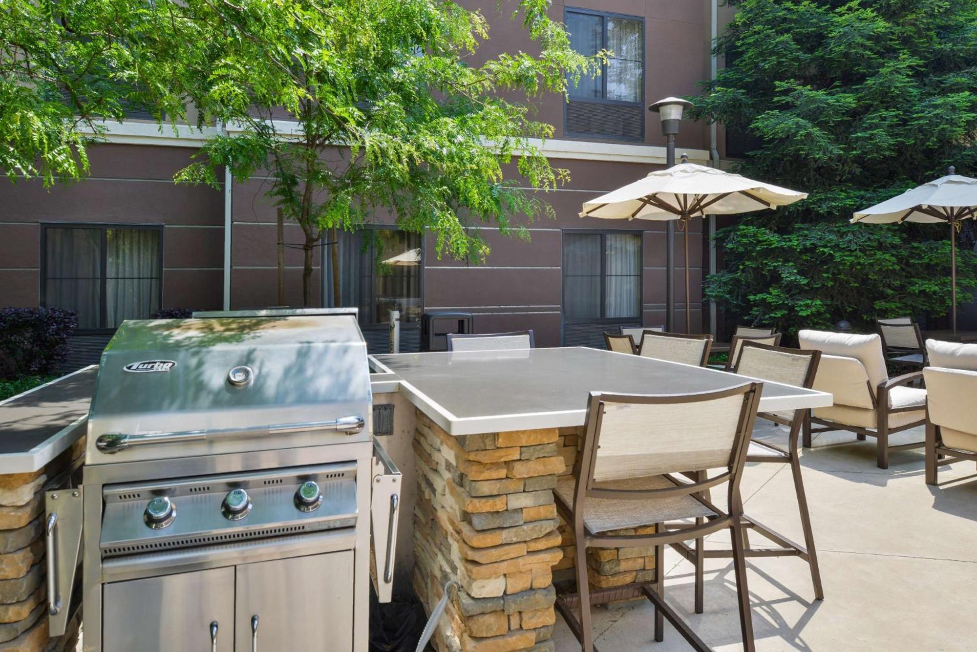 Homewood Suites By Hilton Fresno Exterior foto